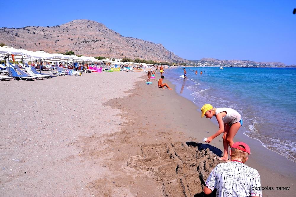 Costa Lindia Beach Лардос Зручності фото